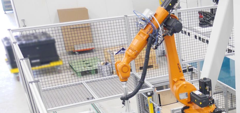 Robot guard - Stability and safety in line with the Machinery Directive